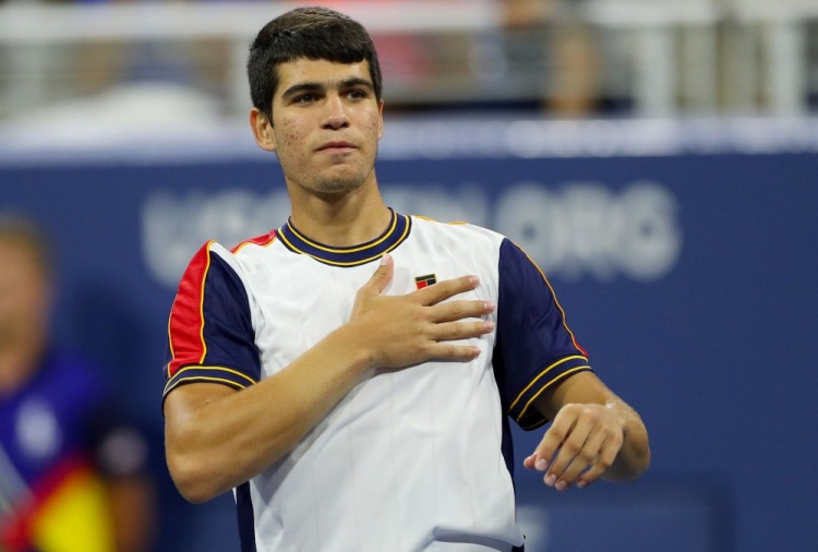 场同样不容 场同样不容